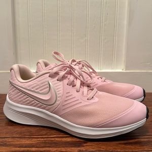 Nike Star Runner Youth 6.5 Sneakers